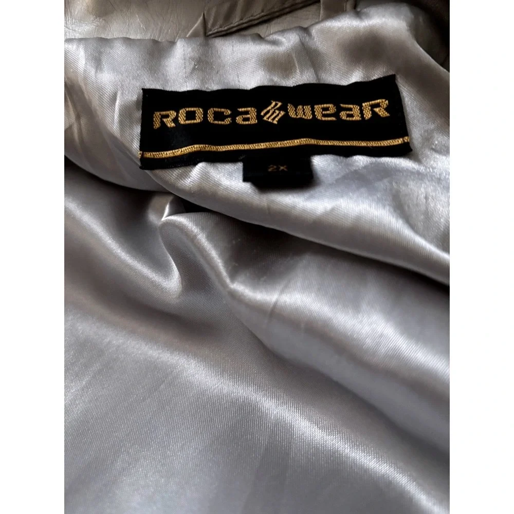 Rocawear Mens Metallic Silver Faux Leather Bomber Jacket Gold Logo 2X Streetwear